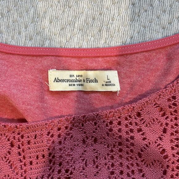 Abercrombie & Fitch pink crotchet top - Picture 6 of 7